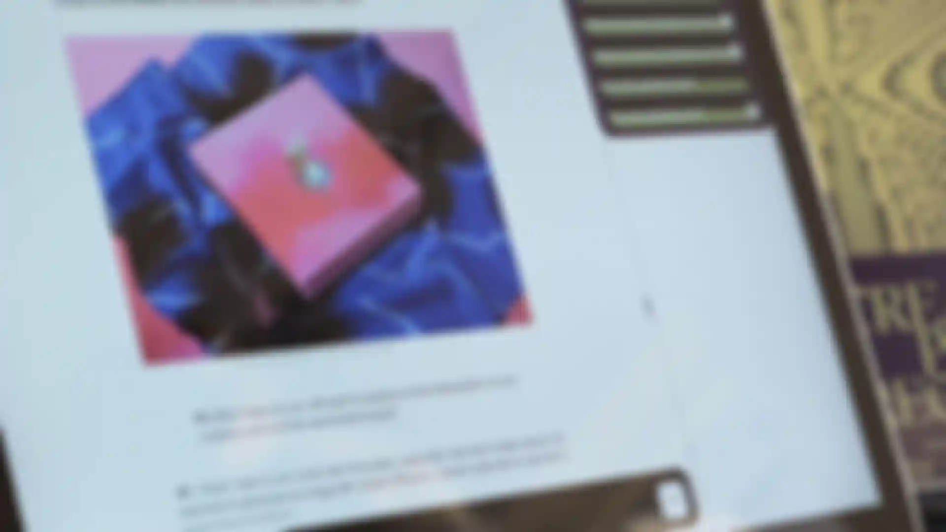 Nahaufnahme eines Laptop-Bildschirms, auf dem die Website von Creative Pattern Recognition zu sehen ist.